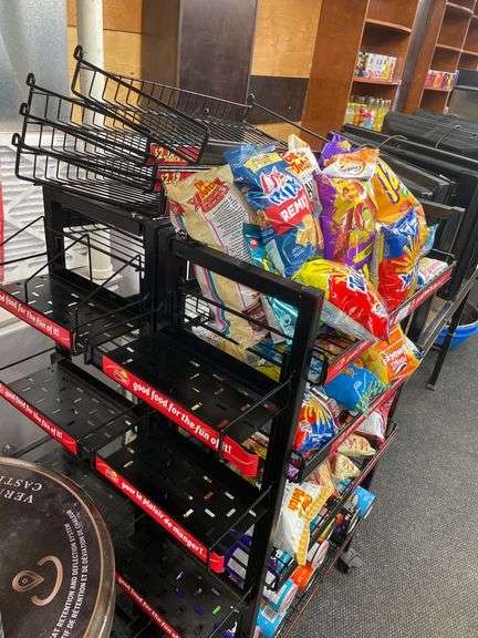 SHELF ON WHEELS WITH ASSORT. CHIPS / SNACKS