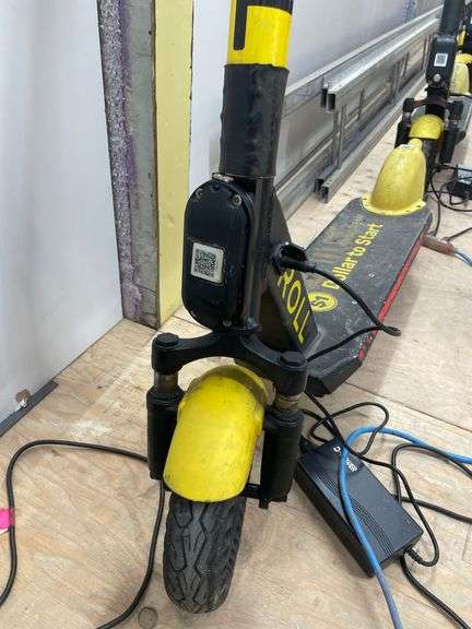 PUSH START ROLL SCOOTER W/CHARGER