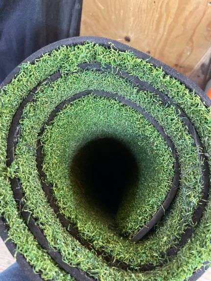 ROLL OF FAKE GRASS