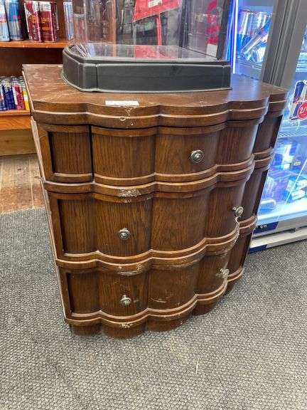 APPROX. 2FT SCALLOPED FRONT SIDE/END DESK