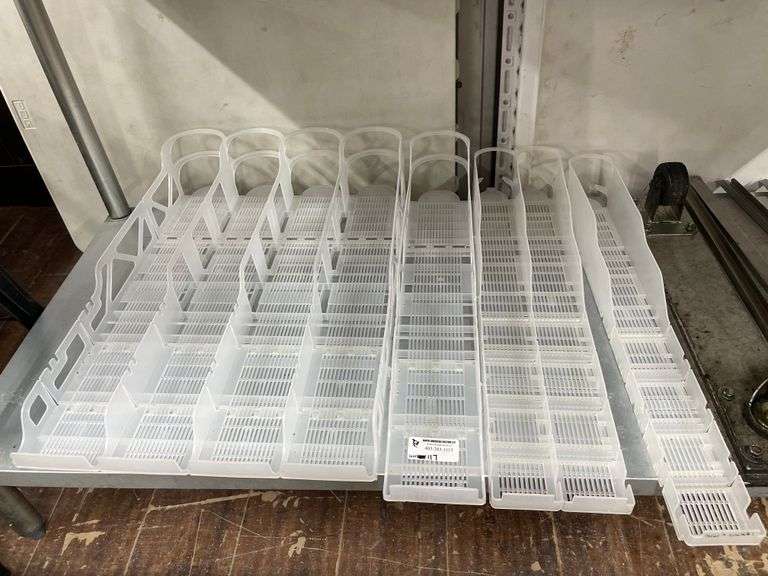 CONVIENT STORE DRINK HOLDERS/SLIDERS