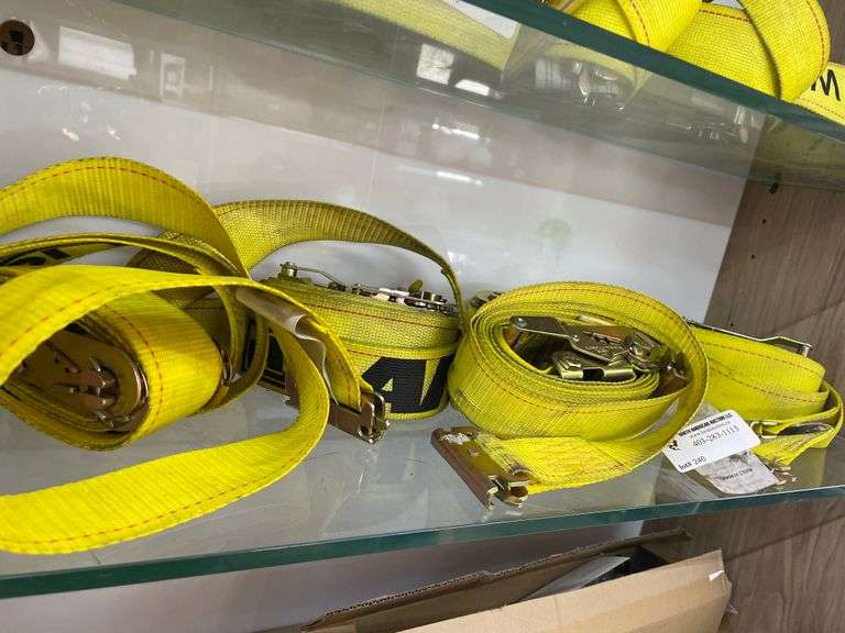 SHELF OF HEAVY DUTY RATCHET STRAPS