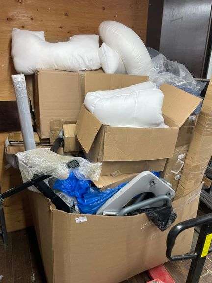 PACKED FULL *PALLET* OF ASSORT. UN SOLD AMAZON ITEMS