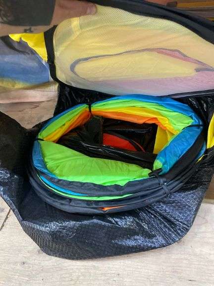 POP UP PLAY TENTS