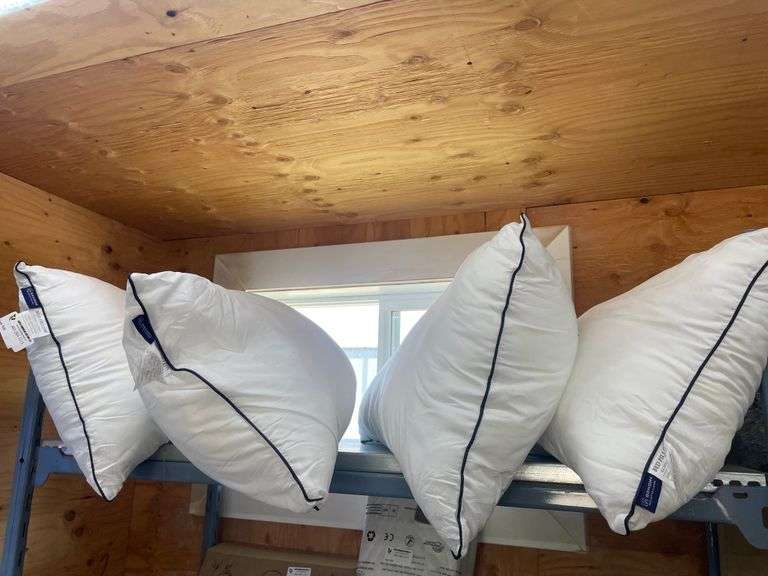 4PCK. BED PILLOWS
