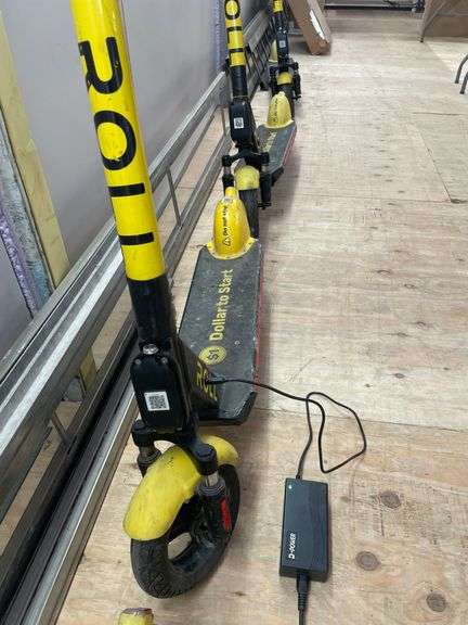 PUSH START ROLL SCOOTER W/CHARGER