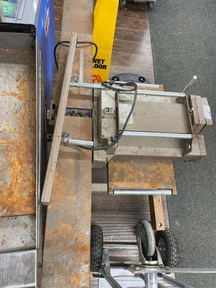 MAKITA 300MM PLANER-JOINTER