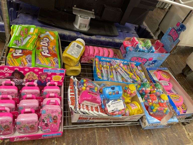 *SHELF* OF ASSORT. CANDY