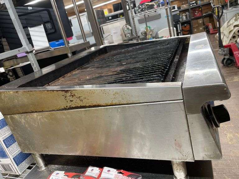 GARLAND COUNTERTOP RADIANT GAS CHARBROILER APPROX. 36X32''