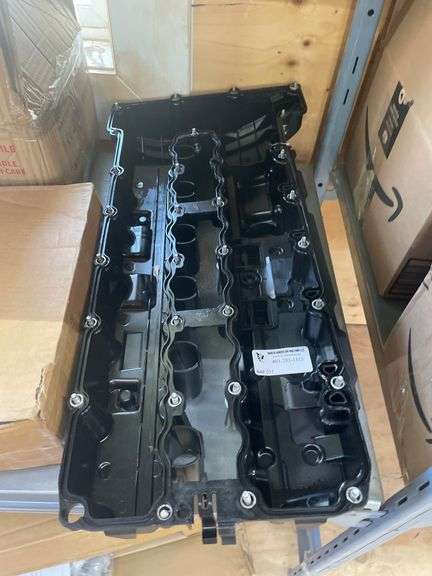 USED VALVE COVER