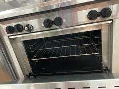 ROSKO COMMERCIAL GAS RANGE W/OVEN