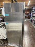 TURBO AIR REACH IN REFRIGERATOR APPROX. 6FT TALL 4FT WIDE