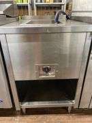 SINGLE COMPARTMENT OPEN WELL STEAMER? APPROX. 33X24''