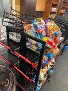 SHELF ON WHEELS WITH ASSORT. CHIPS / SNACKS