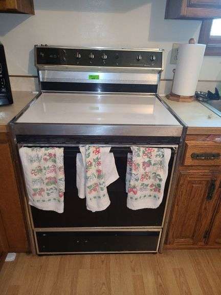 Amana Corning Glass Top Stove