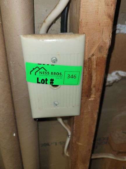 Light Switches and Outlets in Basement - Ness Bros Realtors & Auctioneers