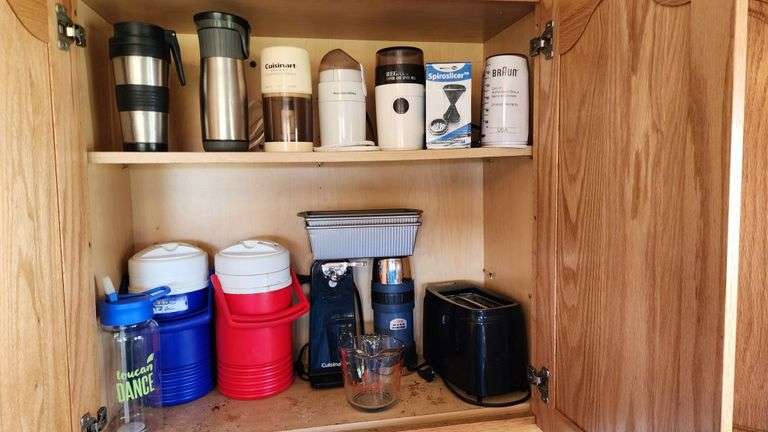 Small Kitchen Appliances Coolers Grinders more.