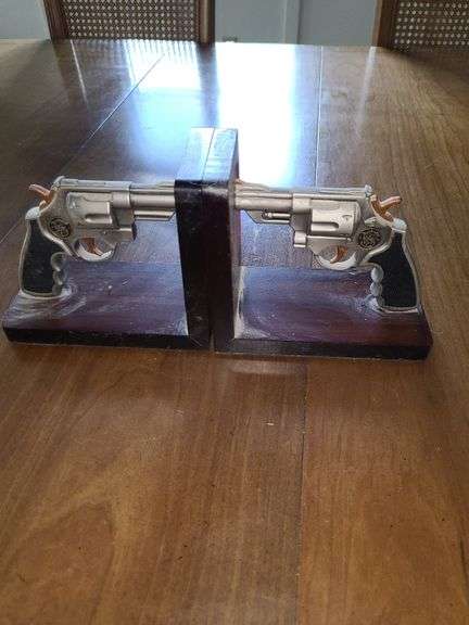Pistol Bookends