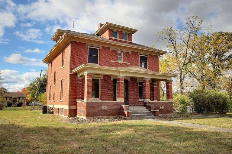 Timeless Elegance with Modern Comforts in this 2,862sqft Home on 2 acres with 4 Bedrooms and 2 Staircases