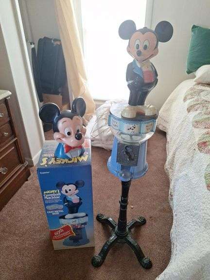 Mickey Using A Machine Vintage Mickey mouse gumball machine & bank bedroom1 - Ness Bros ...
