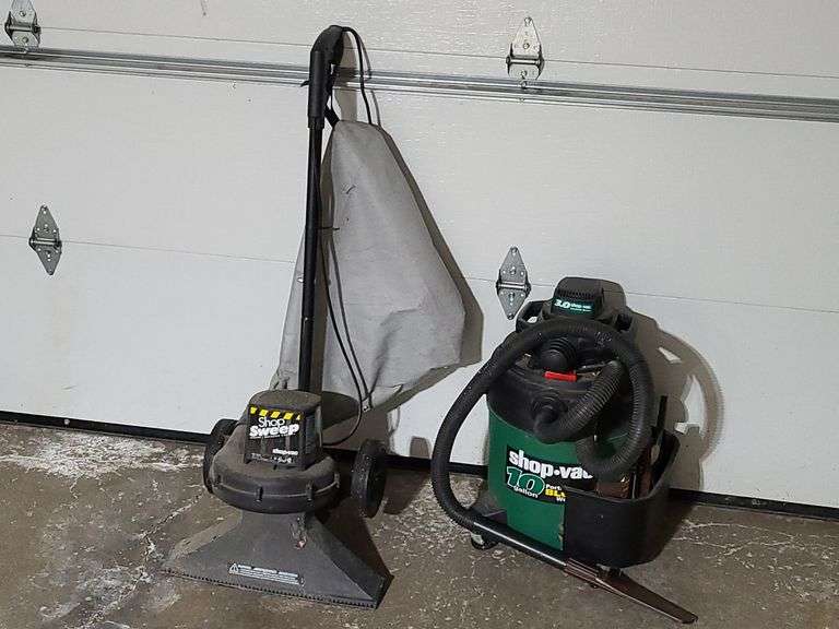 Shop-Vac Shop Sweep & 10 Gal. 3hp Wet / Dry Vacuum. Garage