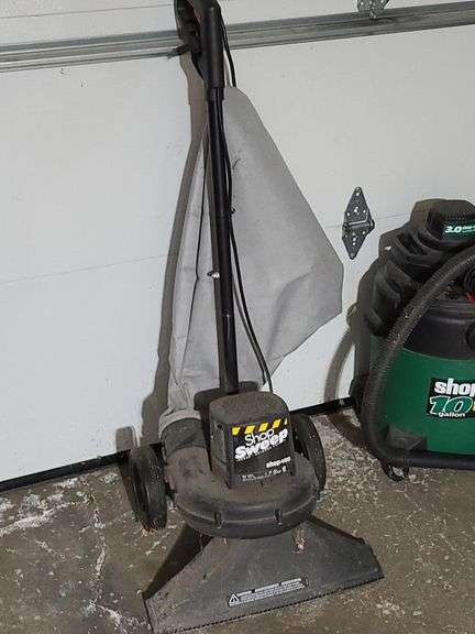 Shop-Vac Shop Sweep & 10 Gal. 3hp Wet / Dry Vacuum. Garage