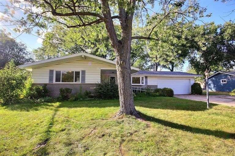 4015 Wedgewood Dr., Fort Wayne, IN 46815