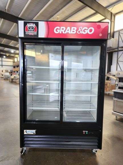 NICE! Avantco 2 Glass Sliding Door Cooler GDS-47 115 Volt