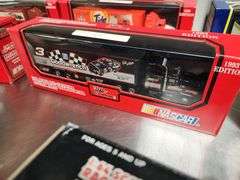 Bid x 8 Nascar Die Cast Racing Team Transporter