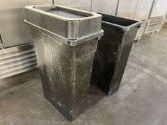 Bid X 2 Continental 23 Gal Wall Huggers