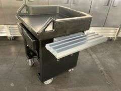 CAMBRO Versa Cart - With Dual Tray Rails, Standard Casters, Black

Ove