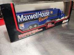 Bid x 8 Nascar Die Cast Racing Team Transporter