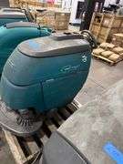 Lot of Sweeper/Scrubbers NEED WORK