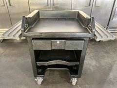 CAMBRO Versa Cart - With Dual Tray Rails, Standard Casters, Black

Ove