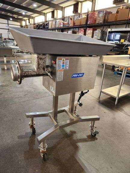Pro-Cut KG-32-XP Commercial Meat Grinder β 5 HP, 208V, 3 Phase