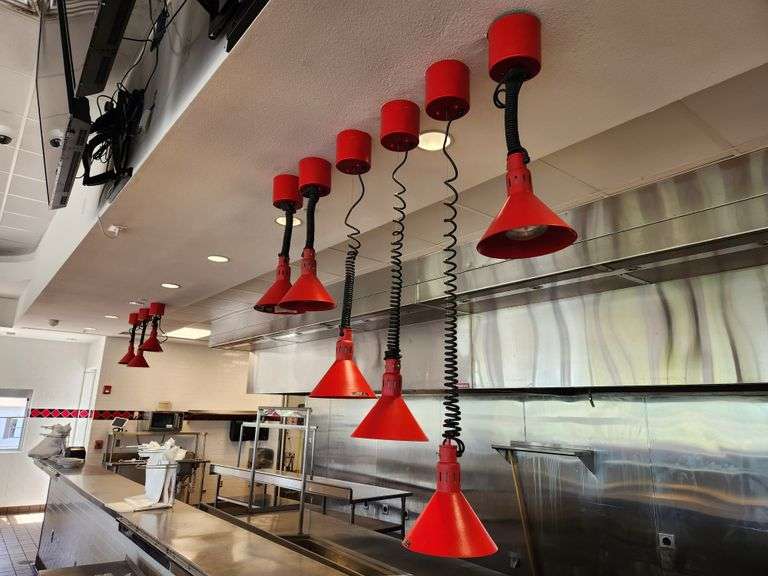 Bid x 9 Hatco DL-775-RL Retractable Heat Lamps β Red Finish