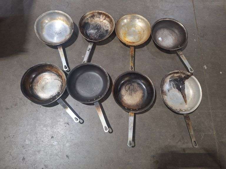 Bid X 8 Lot of Small Metal Used Frying Pans - NexBid
