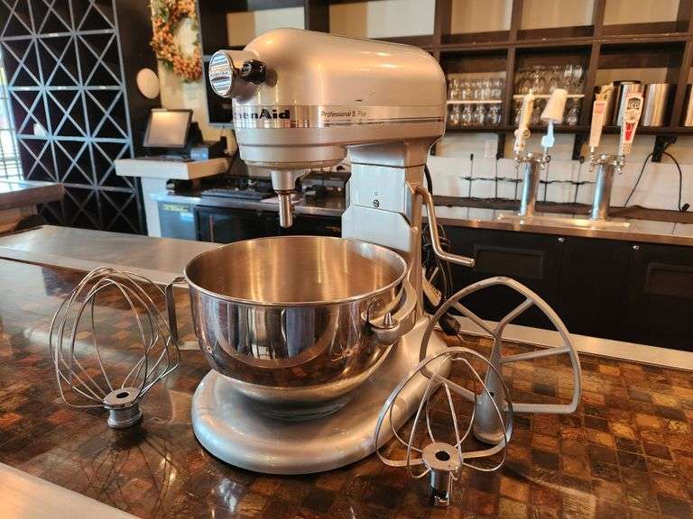 KitchenAid Professional 5 Plus Lift-Bowl Mixer β Silver w/ Attachments