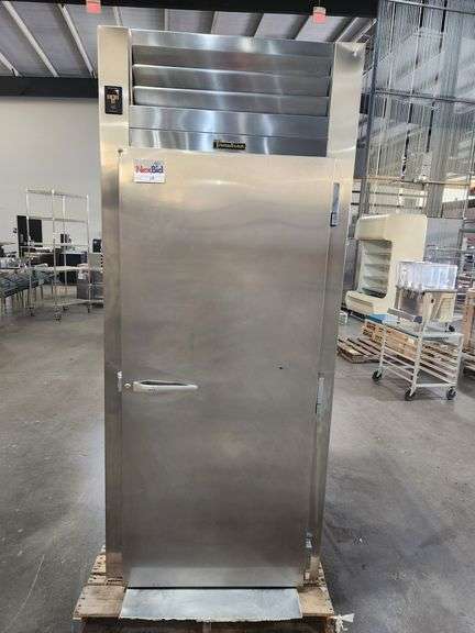 Traulsen RRI132LPUT-FHS Roll-Thru Refrigerator β 36" Single Section, 115V