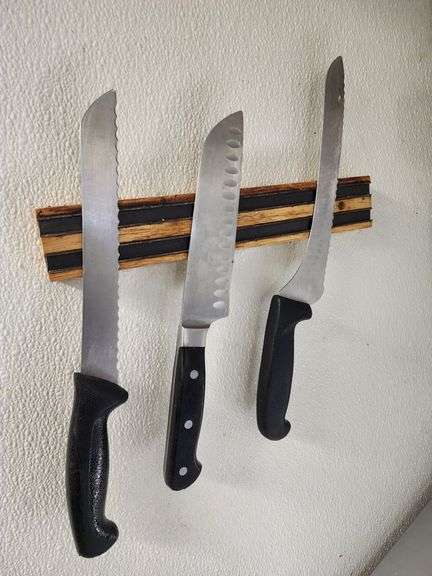 Magnetic Knife Holder W/ Knives
