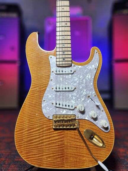 Richie Kotzen’s 1-of-1 Custom Stratocaster Prototype – Flame Maple Top, Dimarzio Loaded