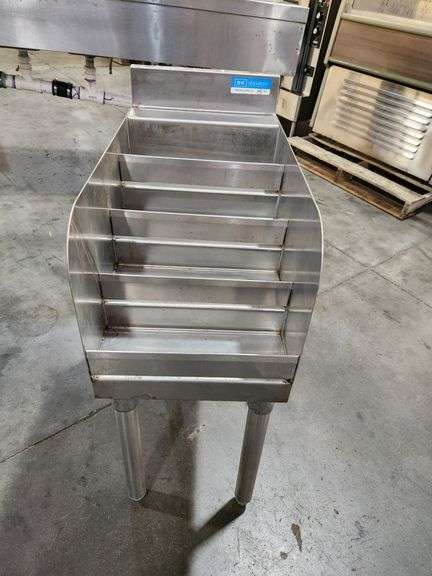 BK Resources Stainless Steel Bar Liquor Riser – Tiered Display