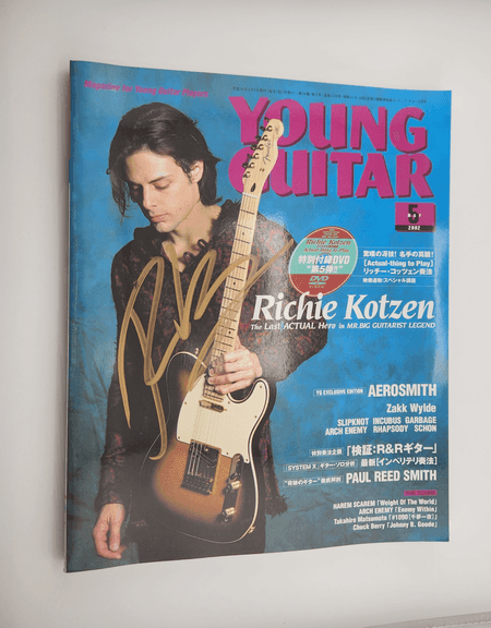 🎸 Young Guitar Magazine – May 2002 Issue – Richie Kotzen Cover – Personally Signed by Richie (No DVD)