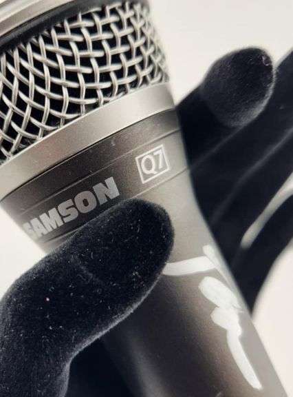RICHIE KOTZEN – USED & SIGNED SAMSON Q7 MICROPHONE