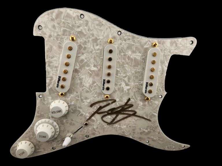 🎸 Richie Kotzen Autographed DiMarzio Loaded Strat Pickguard (Pearl White)