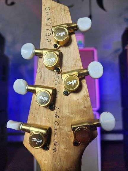 Richie Kotzen’s 1-of-1 STARFIELD “AMERICA” – Ibanez L.A. Custom Shop 1992