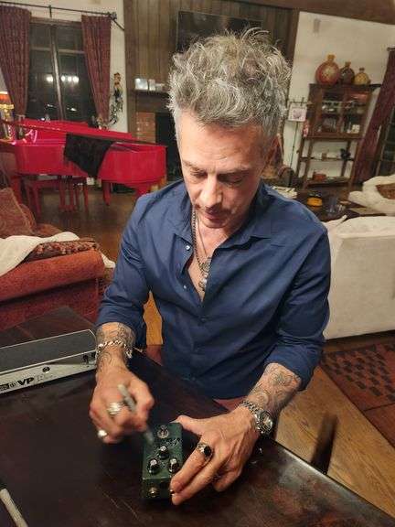 Megatobe Classic Overdrive – Signed by Richie Kotzen – From His Personal Collection
