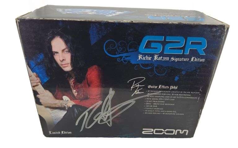 🎛️  Richie Kotzen Signature Series ZOOM GTR Guitar Effects Pedal (Autographed Box)