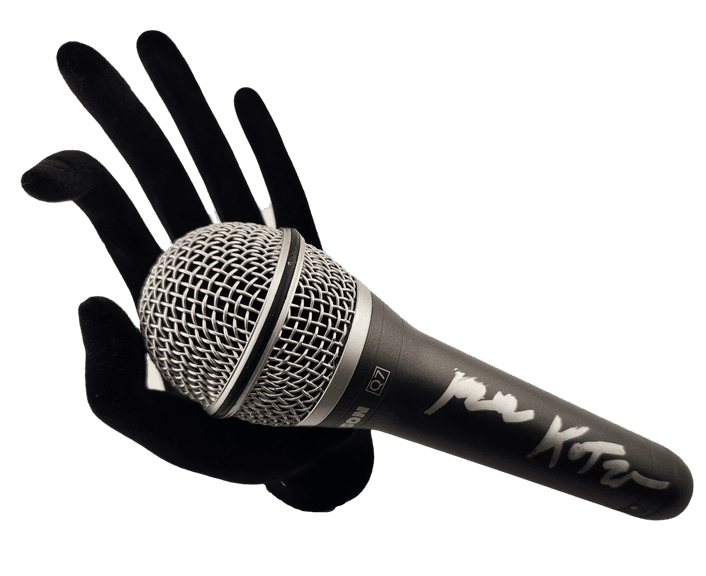RICHIE KOTZEN – USED & SIGNED SAMSON Q7 MICROPHONE