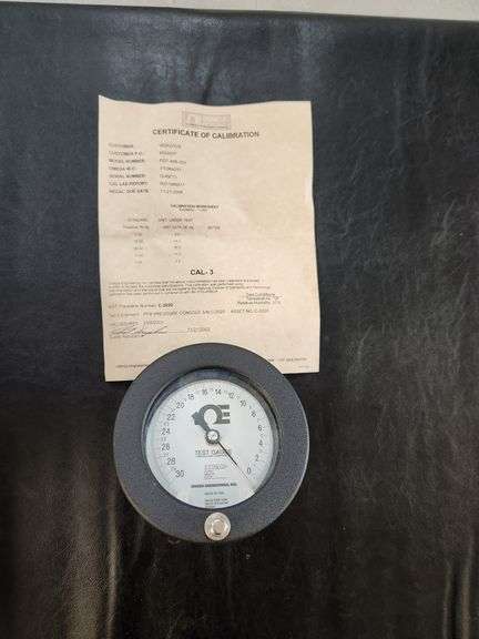 Omega Test Gauge – 30/0/30 inHg Vac/Pressure, 4.5", w/ Calibration Sheet